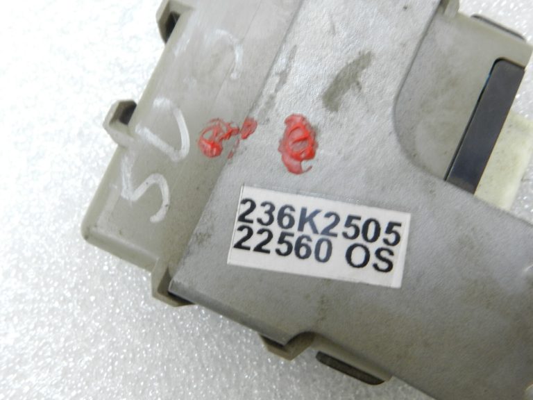 Subaru Legacy IV priekšējo lukturu automātiskās regulēšanas vadības bloks 84967AG010