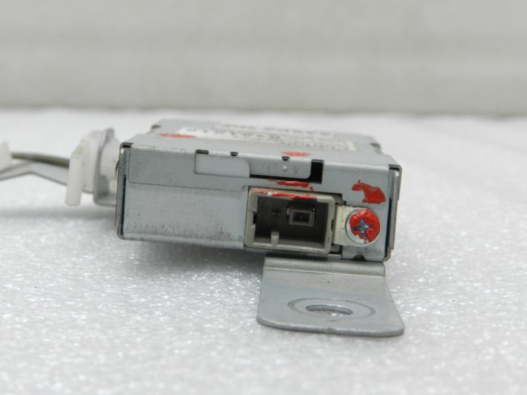 Subaru Legacy IV BP vadības bloks antenas pastiprinātājs antenas pastiprinātājs EF1203IC