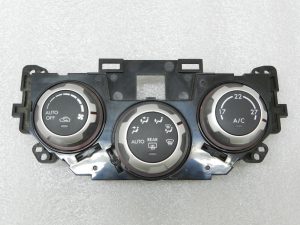 Subaru Forester III SH Блок управления климатом Блок управления отоплением Регулятор отопления