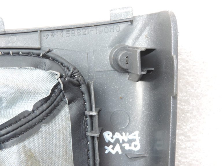 Oriģināls Toyota RAV4 II (XA20) bagāžnieks ar vāku 58804-42010