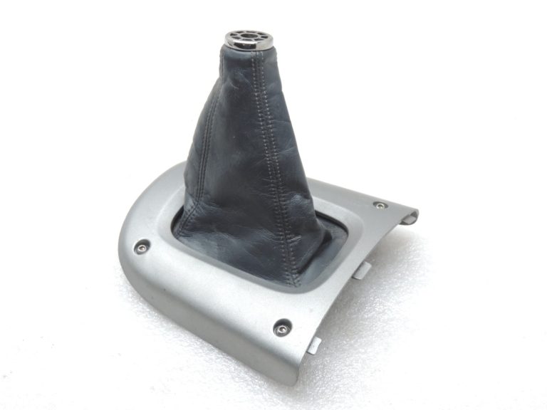 Oriģināls Toyota RAV4 II (XA20) bagāžnieks ar vāku 58804-42010