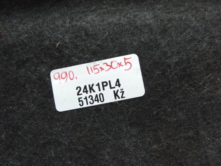 Oriģināls Toyota Yaris XP90 paketes plaukts 64330-0D110, 64330-0D110-C0