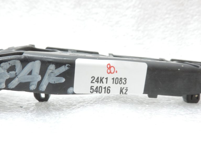 Oriģināls Toyota RAV4 III (XA30) aizmugurējā bampera kronšteins, kreisais 5215642030