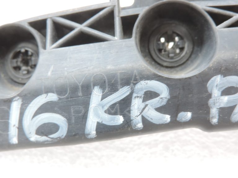 Oriģināls Toyota RAV4 III (XA30) aizmugurējā bampera kronšteins, kreisais 5256342011