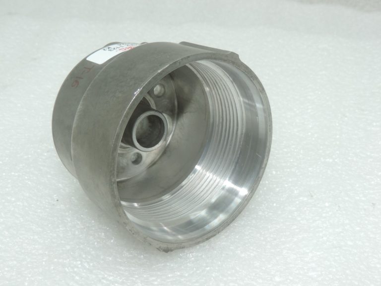 Oriģināls Toyota 2.2d/2.0d 2ADFHV 2ADFTV 1ADFTV Eļļas filtra korpuss 156770R010