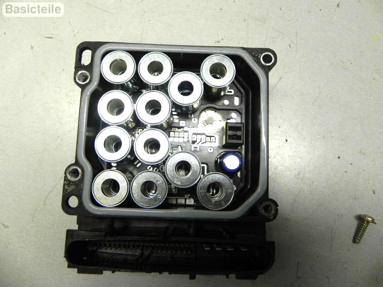 Toyota Corolla Verso R10 04-09 ABS ECU vadības bloks 0265950412 Vadības bloks BOSCH