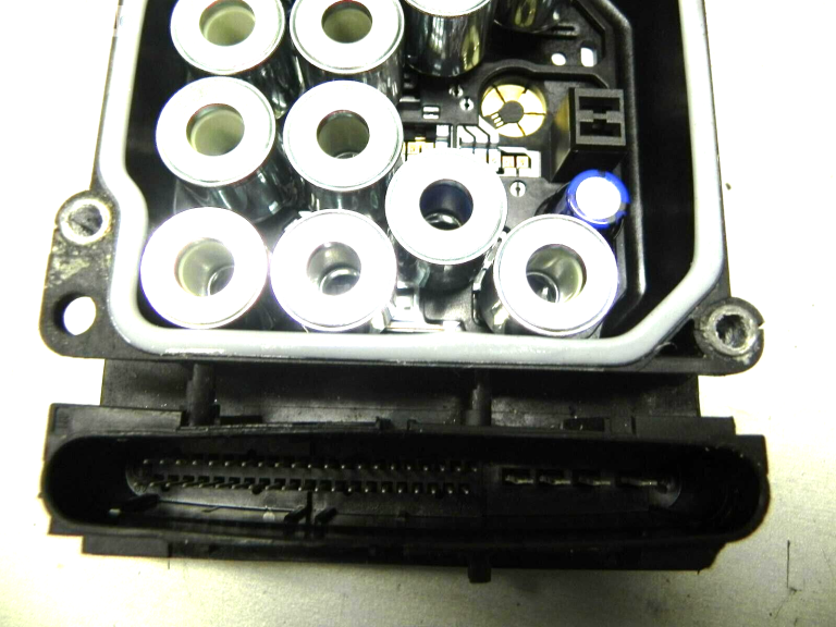 Toyota Corolla Verso R10 04-09 ABS ECU vadības bloks 0265950412 Vadības bloks BOSCH