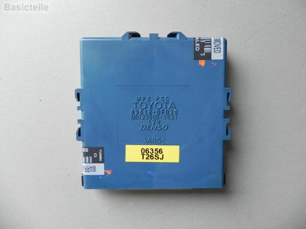 Toyota Corolla Verso R10 vadības bloks aizdedzes aizdedzes kontrolieris Denso 89618-0F020
