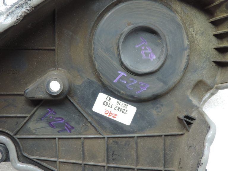 Oriģināls Toyota Avensis T25 2.0d (1CDFTV) Timing belt cover 1132227011