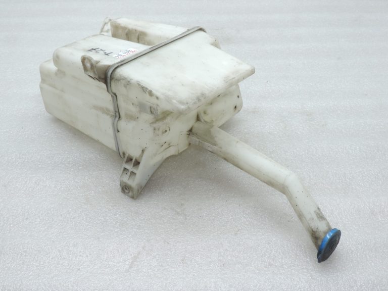 Oriģinālā Toyota Avensis T25 tīrītāju ūdens tvertne 8531502100, 85315-02100
