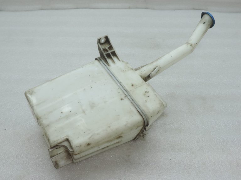 Oriģinālā Toyota Avensis T25 tīrītāju ūdens tvertne 8531502100, 85315-02100