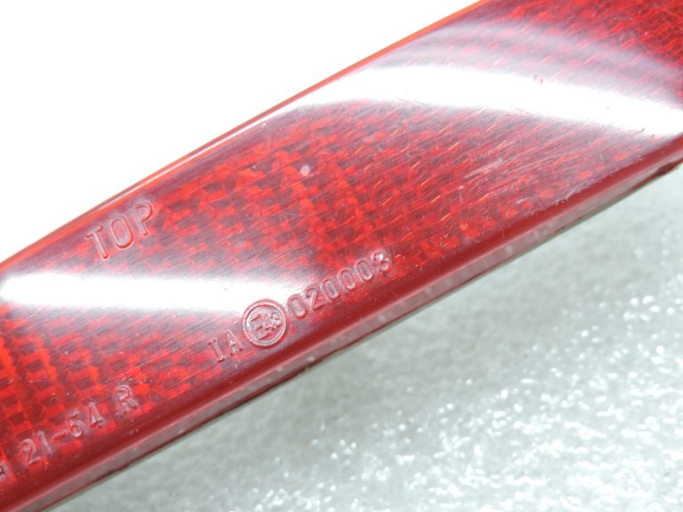 Oriģināls Toyota Corolla Verso AR10 aizmugurējā bampera atstarotājs labajā pusē 8191021050