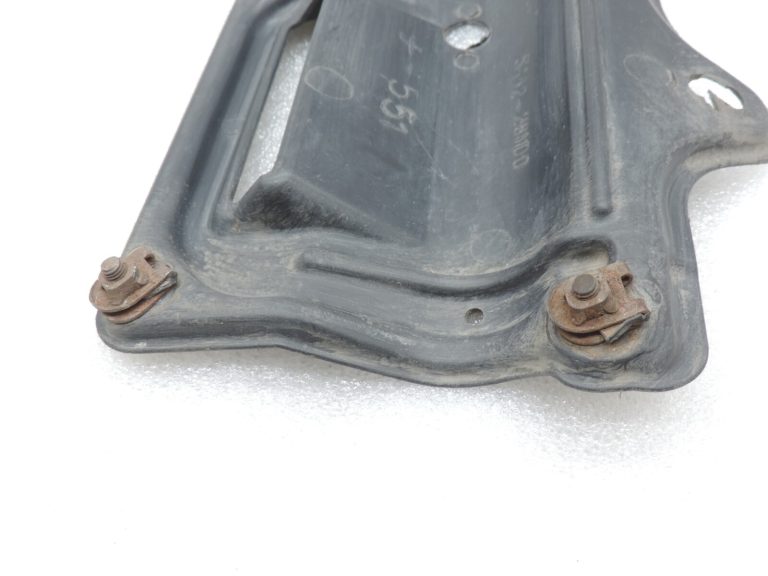 Oriģināls Toyota Previa II XR30 2.4i vāks aizsardzībai zem motora 5144228100