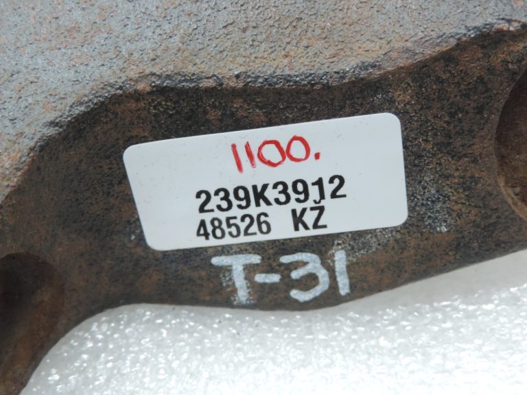 Oriģināls Toyota Previa II XR30 2.4i motora stiprinājuma kronšteins labajā pusē 1231528010