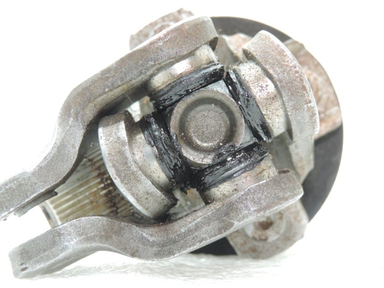 Oriģināls Toyota Previa II XR30 stūres statņa universālais savienojums 4520928010 45209-28010