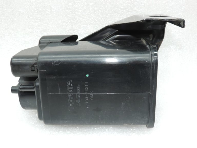 Oriģinālais Toyota Previa II XR30 u.c. 2.0/2.4 2AZFE/1AZFE aktīvās ogles kanisteris
