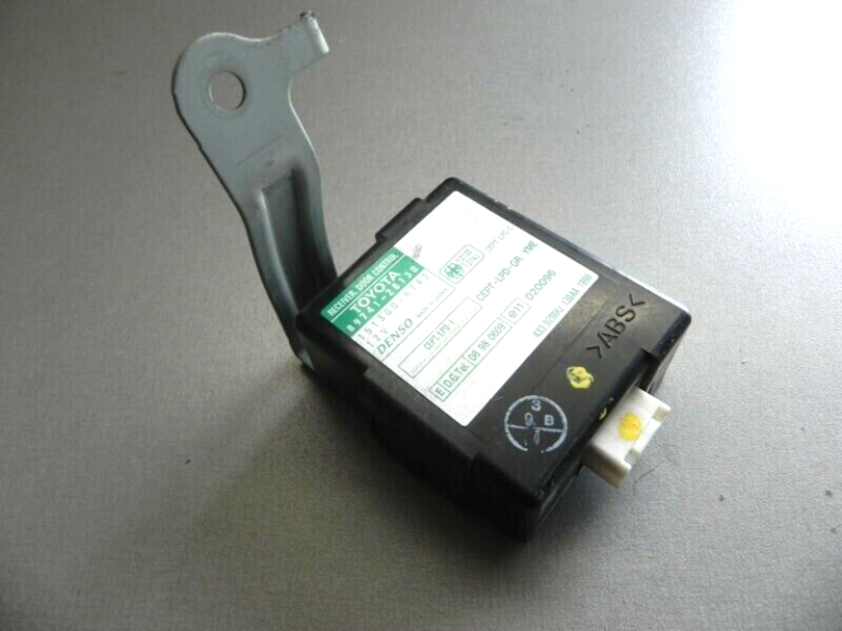 Toyota Previa 00-05 Vadības bloks uztvērēja durvju kontrole 89741-28130