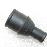 Oriģināls Toyota Avensis T22 2.0 VVTi ieplūdes kolektora šļūtenes savienotājs 9008040045