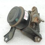 Oriģināls Toyota Avensis T22 2.0 VVTi (1AZFSE) Dzinēja stiprinājums pa labi 1230528050