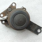 Oriģināls Toyota Avensis T22 2.0 VVTi (1AZFSE) Dzinēja stiprinājums pa labi 1230528050