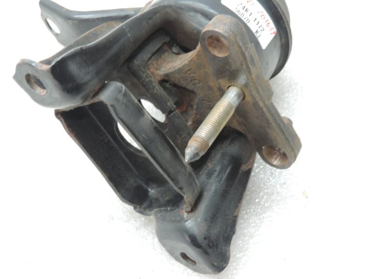 Oriģināls Toyota Avensis T22 2.0 VVTi (1AZFSE) Dzinēja stiprinājums pa labi 1230528050