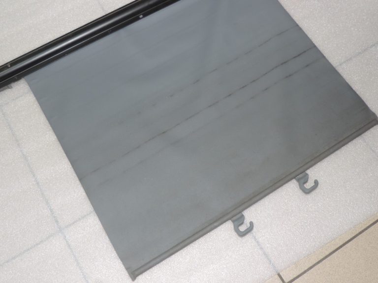 Oriģinālā Toyota RAV4 II XA20 Aizmugurējā paketes plaukta rullo žalūzijas pelēkas 6491042010B1 6491042011B2