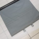 Oriģinālā Toyota RAV4 II XA20 Aizmugurējā paketes plaukta rullo žalūzijas pelēkas 6491042010B1 6491042011B2