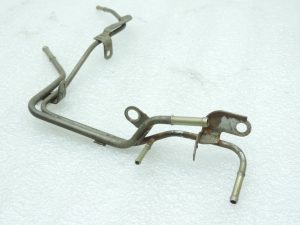 Toyota RAV4 II XA20 2.0 D-4D degvielas padeves caurules 2381127040 2381127041