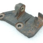 Oriģināls Toyota RAV4 II XA20 2.0 D-4D alternatora kronšteins 1251127010