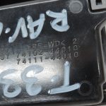 Oriģinālā Toyota RAV4 II XA20 Priekšējā pelnu trauks pelēks 741024202020B0 741024202020B1