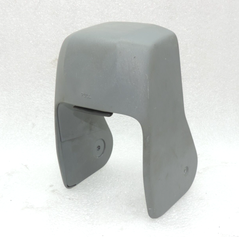 Oriģināls Toyota RAV4 II XA20 aizmugurējās centrālās konsoles pārsegs pelēks 55630-42010-B0