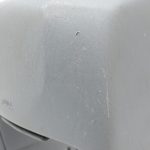 Oriģināls Toyota RAV4 II XA20 aizmugurējās centrālās konsoles pārsegs pelēks 55630-42010-B0