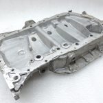 Toyota RAV4 II XA20 2.0 D-4D eļļas tvertnes augšējās daļas 1210127011