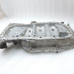 Toyota RAV4 II XA20 2.0 D-4D eļļas tvertnes augšējās daļas 1210127011