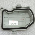 Oriģinālais Toyota Avensis T25 priekšējā luktura kreisais vāciņš 8117505160