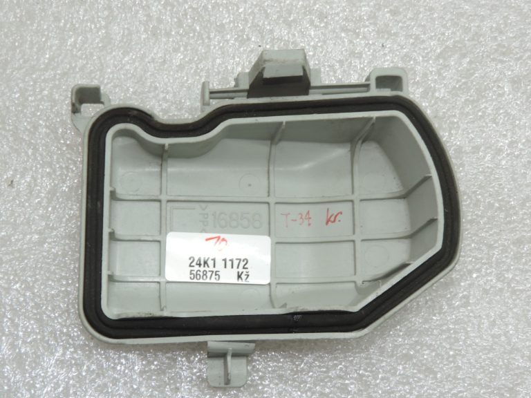Oriģinālais Toyota Avensis T25 priekšējā luktura kreisais vāciņš 8117505160