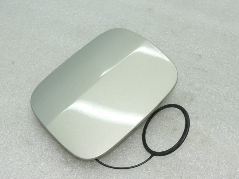 Oriģināls Toyota Avensis T25 Estate benzīna uzpildes vāciņš 6T1 Light Olive Green 7735005020