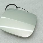 Oriģināls Toyota Avensis T25 Estate benzīna uzpildes vāciņš 6T1 Light Olive Green 7735005020