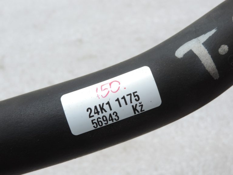 Toyota Avensis T25 Corolla E12 1.8 VVT-i kartera ventilācijas šļūtene