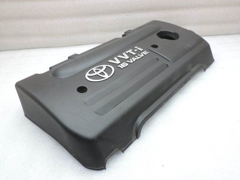 Oriģināls Toyota Avensis T25 Corolla E12 Auris E15 1.8 VVT-i 1ZZFE motora vāks