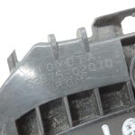 Oriģināls Toyota Auris E15 Aizmugurējā bampera kronšteins Augšējais labais 5257502070