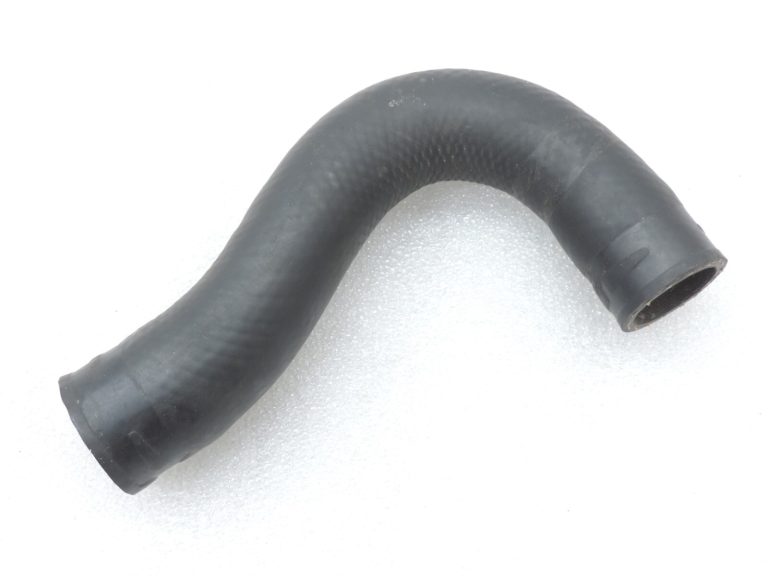 Oriģinālā Toyota Auris E15 1.3 VVTi dzesēšanas šķidruma šļūtene 1657147040 16571-47040
