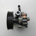 Servo sūknis Toyota Avensis Verso Previa Rav 4 II 1AZFE 2AZFE 4431042070
