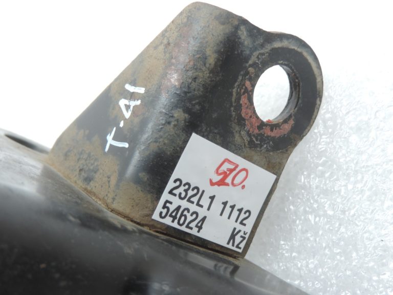 Toyota RAV4 II (XA20) 2.0 VVT-i 1AZFE Aizmugurējā motora stiprinājuma kronšteins 1232128050