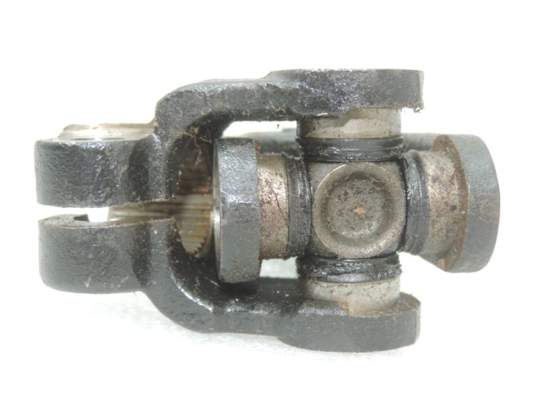 Oriģināls Toyota RAV4 II (XA20) MR2 III (W30) Stūres statņa universālais savienojums 4520917020