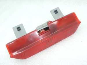 Oriģinālā Toyota RAV4 XA20 trešā bremžu signāluguns 8157049015, 8157049015B0