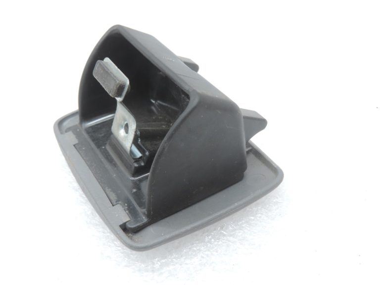 Oriģinālā Toyota RAV4 II (XA20) aizmugurējā pelnu trauks 7410942010B0, 74109-42010-B0