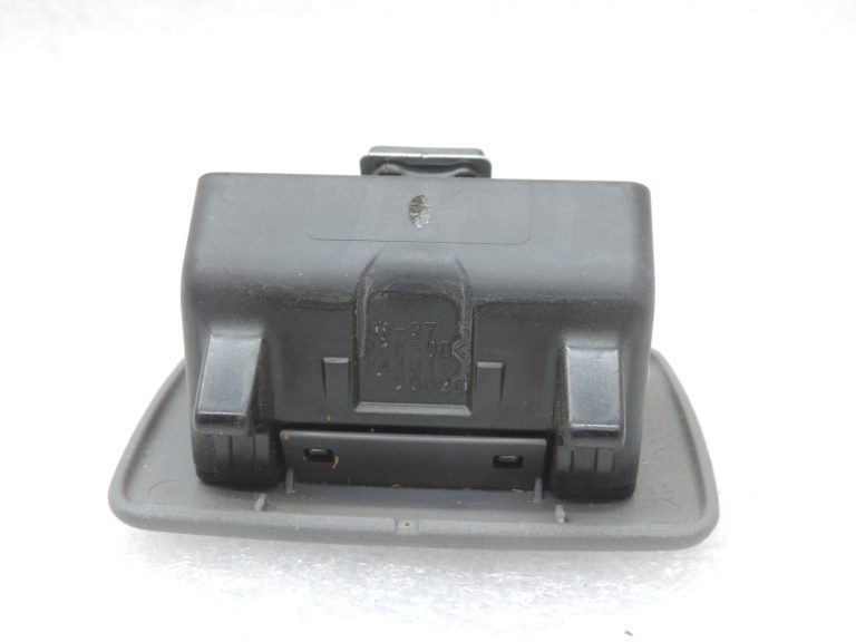 Oriģinālā Toyota RAV4 II (XA20) aizmugurējā pelnu trauks 7410942010B0, 74109-42010-B0