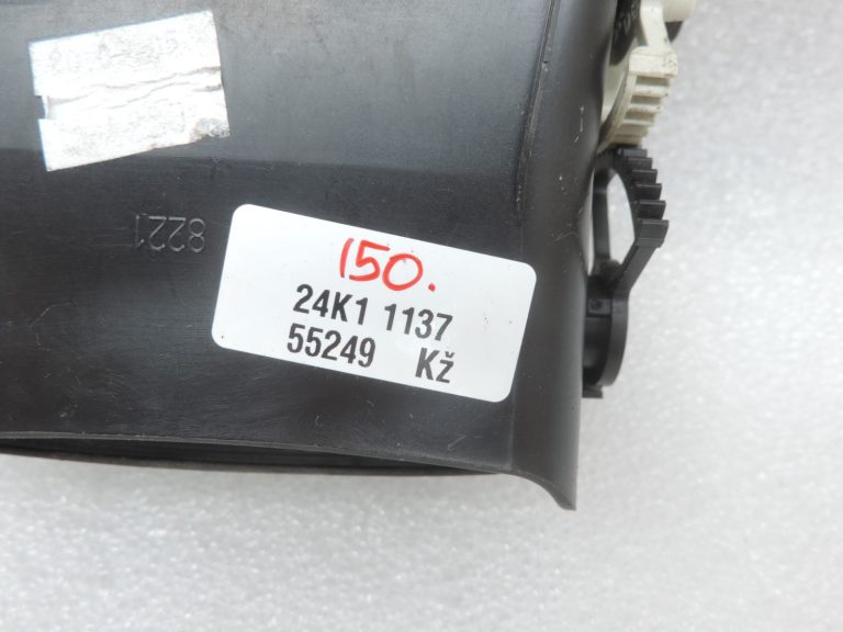 Oriģinālais Toyota Avensis T25 instrumentu paneļa ventilācijas atveres labais 5566005090
