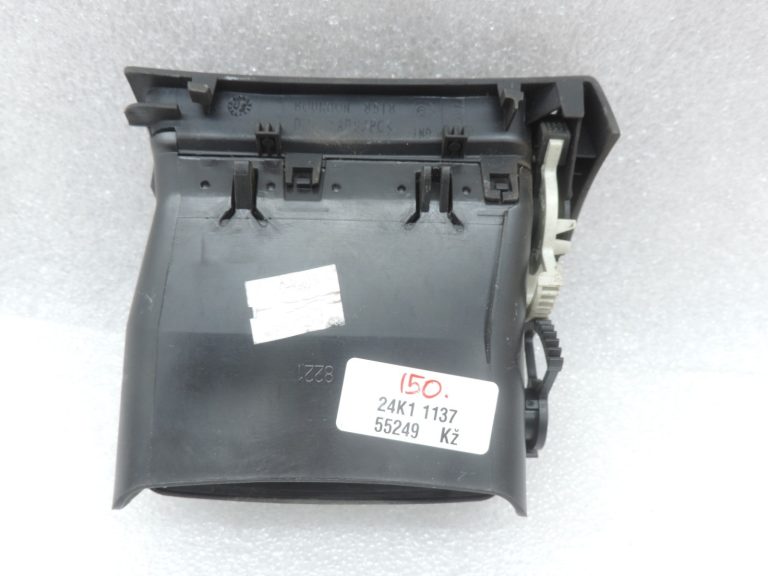 Oriģinālais Toyota Avensis T25 instrumentu paneļa ventilācijas atveres labais 5566005090